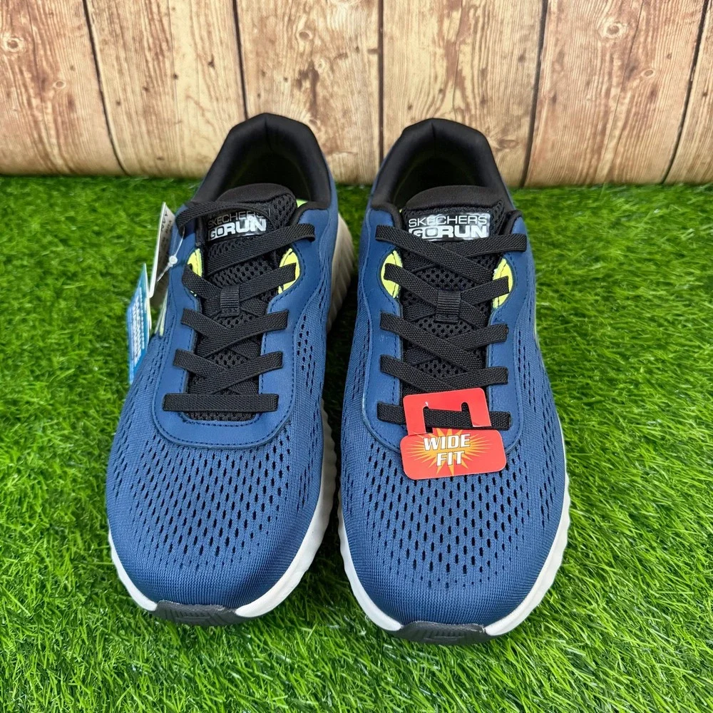 Skechers GOrun Running Shoes Mens 8.5 Navy Blue Wide Fit Mesh Sneakers New